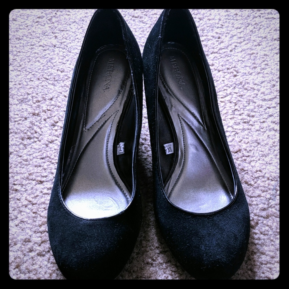Wedge heels